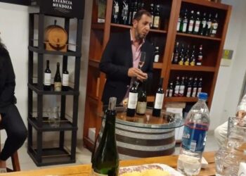 Inolvidable noche de degustación de Bodega Altus en Vinicius Vinoteca de Cañada de Gómez