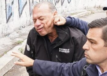 “Que se vayan todos, que no quede ni uno solo” – Por José Mayero