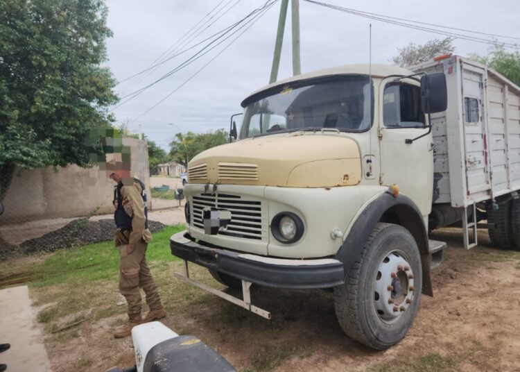 Un robo en Cañada de Gómez terminó con un allanamiento y secuestro de un Camión en Córdoba