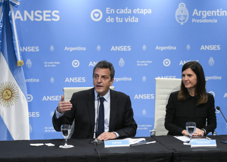 Raverta y Massa anunciaron nuevos créditos de hasta 400 mil pesos para jubilados y pensionados