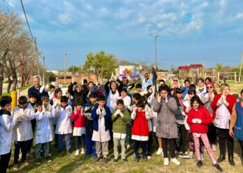 Municipio, Escuela Almafuerte y Vecinal Migoni realizaron intervenciones en el arroyo