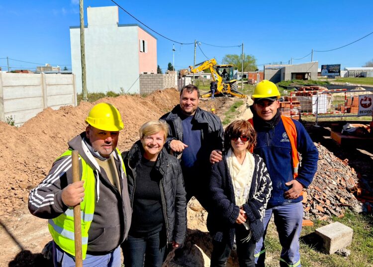La intendente recorrió los trabajos de MI Lote VII