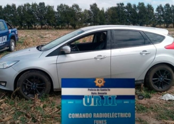 Hallaron el vehículo que había sido robado por delincuentes armados tras maniatar a una familia cañadense
