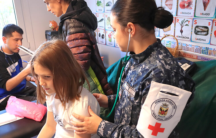 La Armada Argentina convoca a profesionales universitarios
