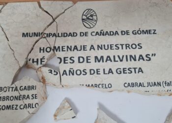 Repudio ante el vandalismo cometido contra el Monumento Héroes de Malvinas de Cañada de Gómez