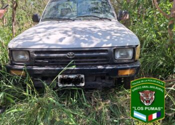 Los Pumas de Frontera encontraron en zona rural una camioneta Toyota que habría sido robada