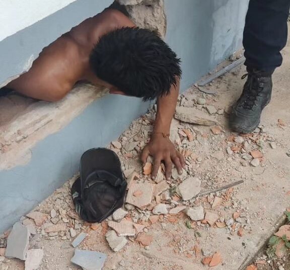 Salta: Detuvieron infraganti a un hombre que intentó escapar por un boquete 