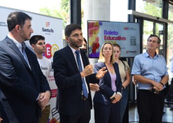 Cañada de Gómez: Maximiliano Pullaro presentó el Boleto Educativo 2024