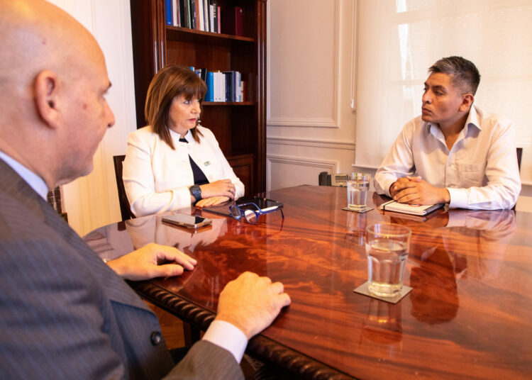 COMUNICADO: Bullrich y Soto recibieron a Luis Chocobar, el policía que actuó bajo cumplimiento del deber