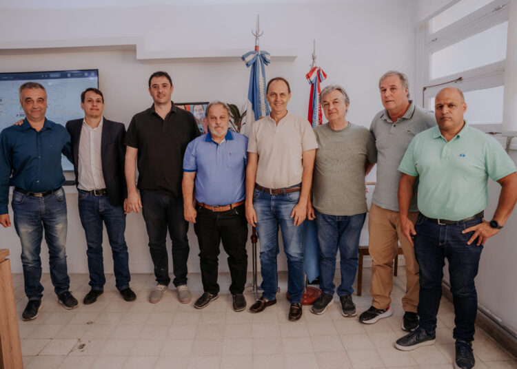 Chale se reunió con el diputado italiano por Sudamérica, Franco Tirelli