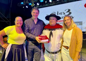 El intendente Chale reconoció a «Goly» Ceriani por las 35 ediciones de Las Tres Lunas