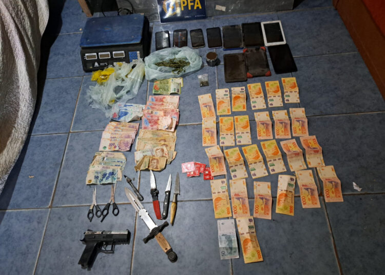 La Policía Federal Argentina desarticuló una red narcocriminal que operaba a 17 km de Rosario