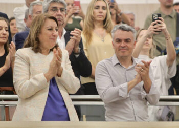 Diputados socialistas: «Respondemos a los insultos del presidente con propuestas para la gente