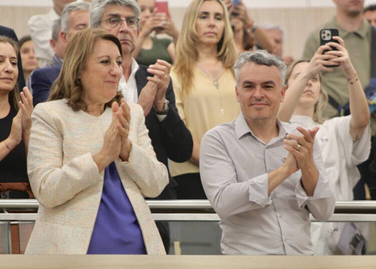 Diputados socialistas: «Respondemos a los insultos del presidente con propuestas para la gente