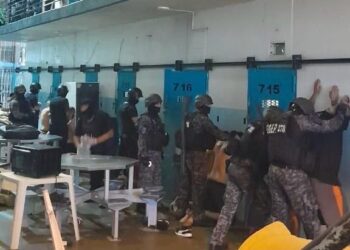 (VIDEO) Requisa sorpresiva en pabellones de Piñero