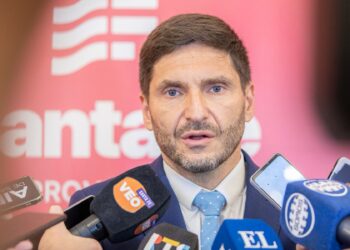 Pullaro reduce gastos y apuesta a la eficiencia