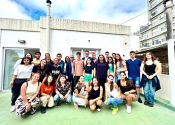 Chale junto al rector de la UNR inauguraron la nueva residencia estudiantil