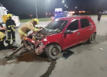 San Genaro: accidente de tránsito e entre un camión y un automóvil