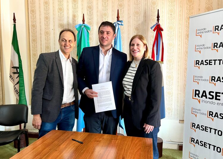 Municipio firmó con provincia convenio para obras en el arroyo