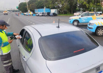 La cédula azul ya no es un documento exigible para la circulación de vehículos en el país