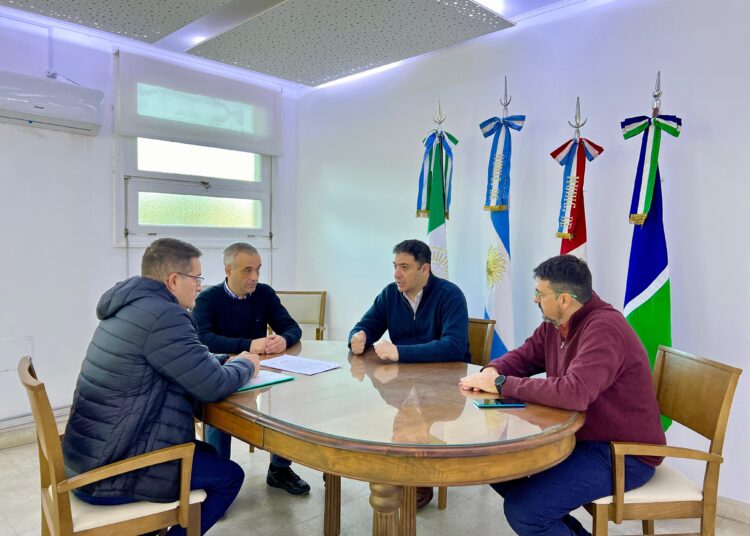 Municipio y Centro Económico se reunieron para en proyectos conjuntos