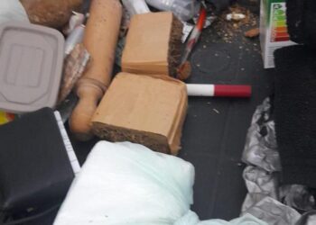 Penal de Coronda: Un agente penitenciario fue detenido cuando intentaba ingresar cocaína y marihuana