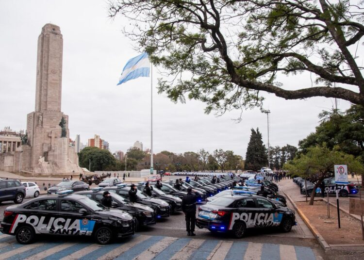 Rosario: desde hoy patrullan las calles 131 nuevos móviles de la Policía de Santa Fe