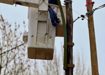 La municipalidad de Cañada de Gómez continúa con trabajos de alumbrado público