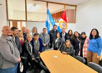 Chale participó de la habilitación de las nuevas oficinas del ministerio de trabajo