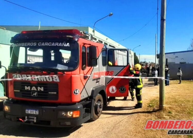 Carcarañá: incendio en el salón de eventos de la Vecinal San Martín