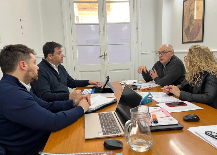 Chale gestionó obras de infraestructura educativa y mejoras para el Hospital San José