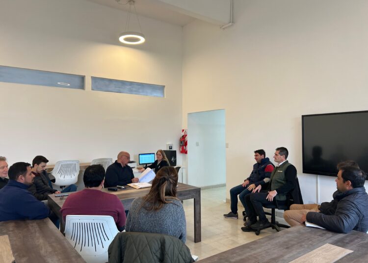 La municipalidad de Cañada de Gómez continúa renovando y ampliando parque automotor para obras y servicios