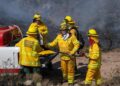 Arduo trabajo de brigadistas santafesinos en el combate de incendios en Córdoba