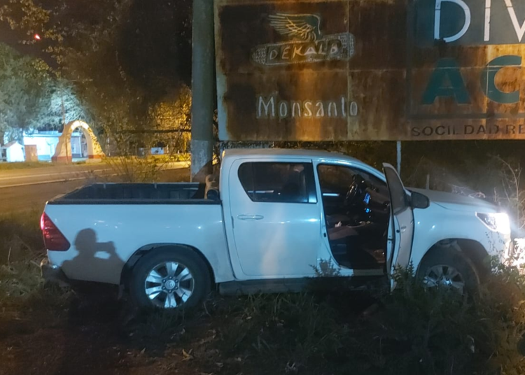 Cañada de Gomez: Robaron camioneta y la policía la encontró abandonada en un camino