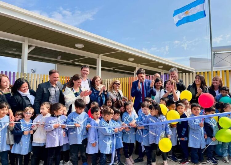 Inauguraron el nuevo edificio del Jardín de Infantes N° 295 “Barrilete de Colores” de Cañada de Gómez