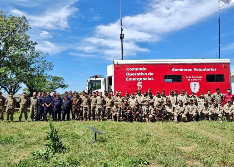Bomberos de Cañada de Gómez participaron en un ejercicio con el Ejército Argentino en San Nicolás