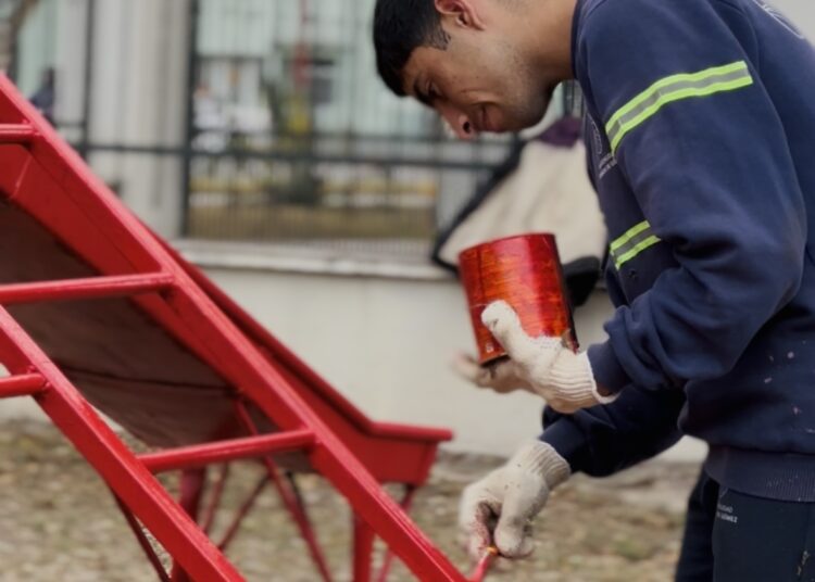 La municipalidad de Cañada de Gómez realiza mantenimiento en plazas y parques