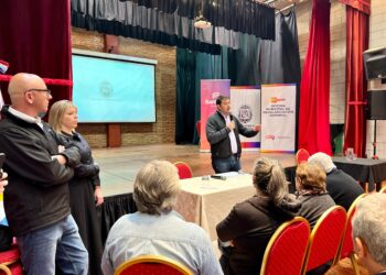 Más de veinte familias cañadenses están más cerca de la escritura de sus viviendas