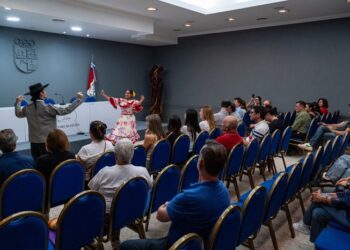 Se presentó la fiesta Armstrong Tierra Mía