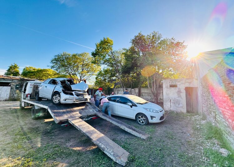 La Municipalidad de Cañada de Gómez trasladó vehículos siniestrados hacia el nuevo corralón municipal