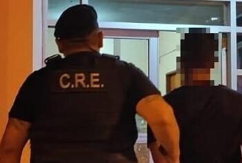 Venado Tuerto: Aprehendieron a un hombre que circulaba en un auto con material estupefaciente