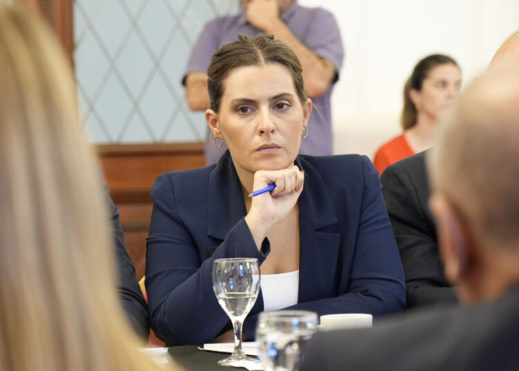 Lionella Cattalini: «Milei decide llevarse puestas las instituciones para imponer un juez corrupto e ineficiente»