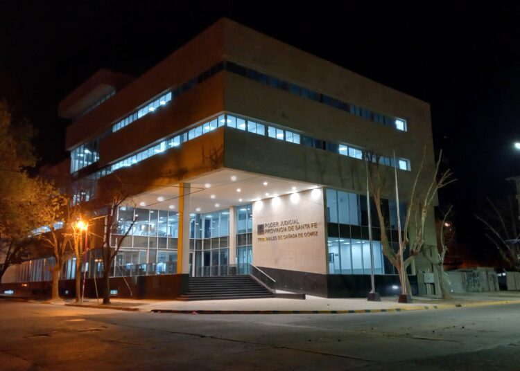 Condenaron a una mujer por dos robos en Cañada de Gómez, un intento de hurto de cables en Las Parejas y por sustraer elementos de un vehículo