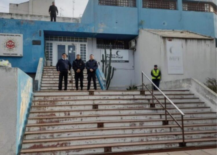 Detuvieron a cuatro personas, entre ellos dos policías, por irregularidades en el Depósito Judicial de Río Tercero