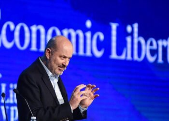 El gran titiritero: Federico Sturzenegger – Por Juan Frey