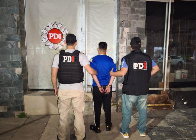 (Videos) La Policía de Investigaciones trasladó desde Córdoba a Santa Fe al sospechoso del homicidio de Walter Paglia