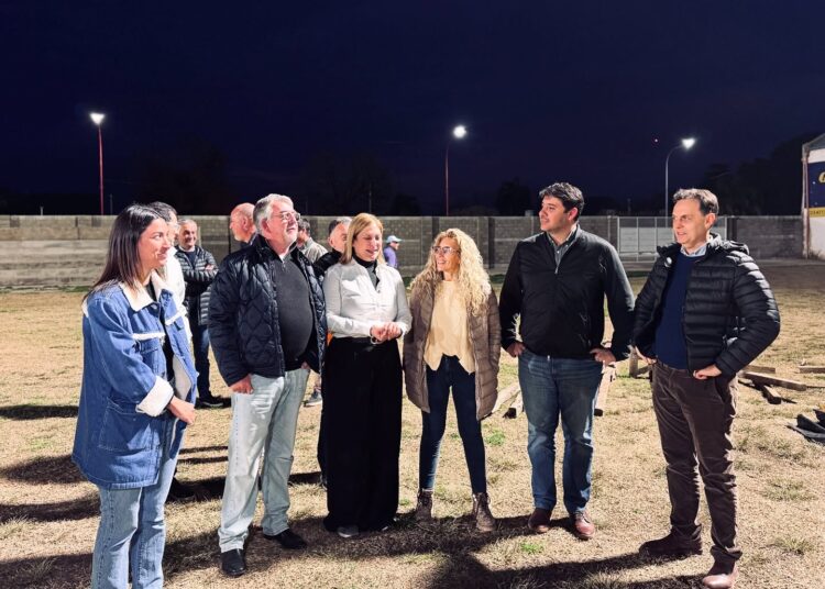 Chale recibió a la Vice Gobernadora de Santa Fe y recorrieron obras en el Sport Club Cañadense