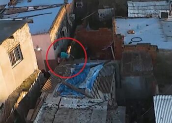 (VIDEO) Rosario: impactante operativo policial con utilización de drone, terminó con una pareja de asaltantes detenida