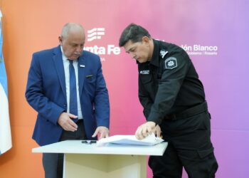 Con una inversión de $ 17.000 millones, Provincia comprará 3.000 pistolas semiautomáticas y 11.800 chalecos antibala