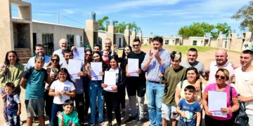 La Municipalidad de Cañada de Gómez realizó la entrega de seis de las 24 Viviendas